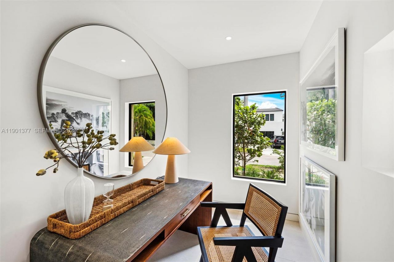 1815 Fairhaven Pl, Miami, FL 33133 Photo