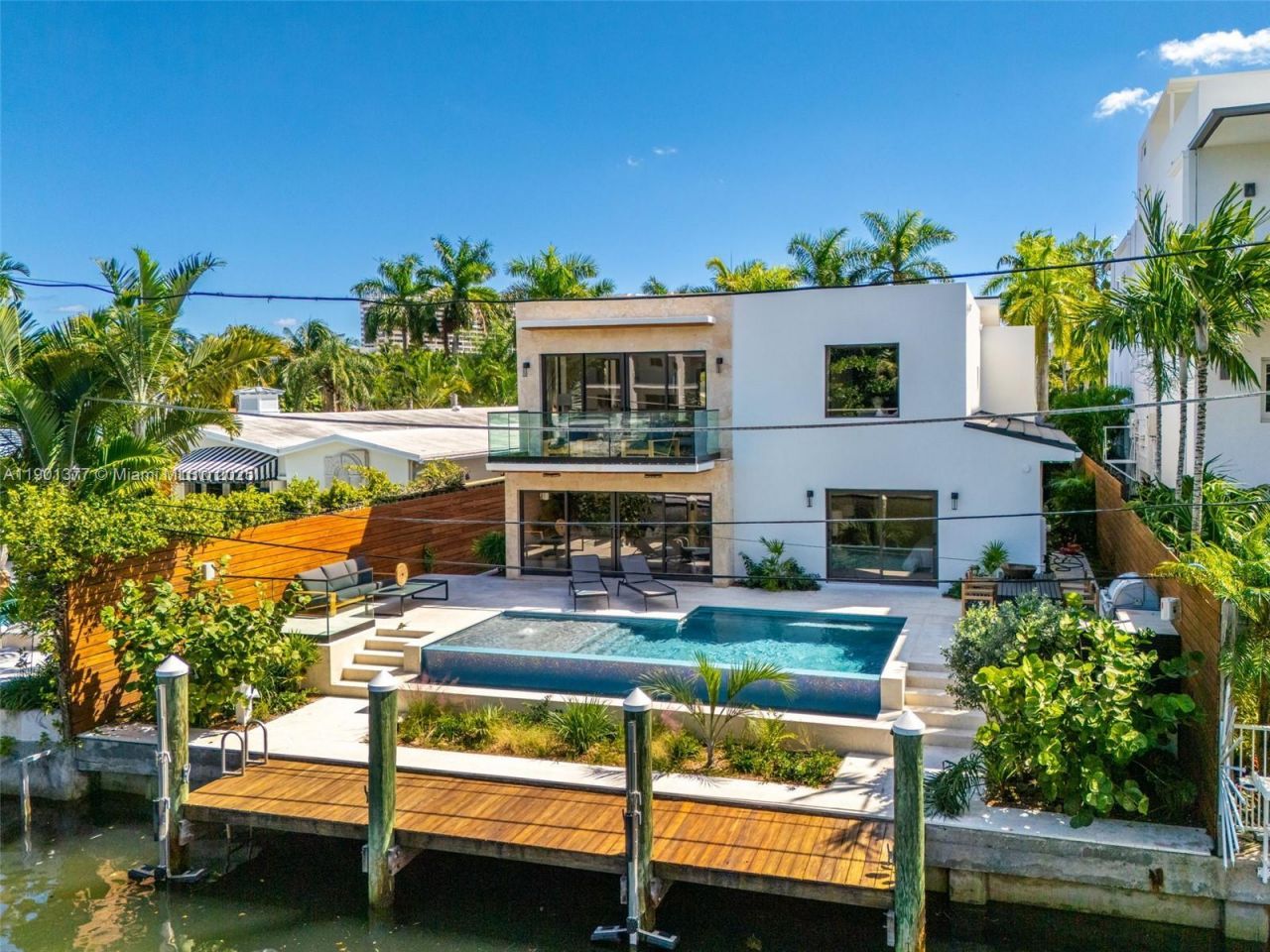 1815 Fairhaven Pl, Miami, FL 33133 Photo