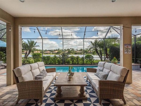 1422 Mockingbird DR, NAPLES, FL 34120