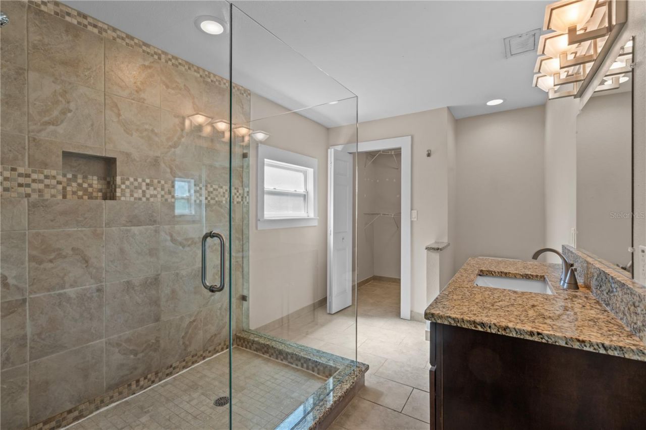 222 25th Street N, Saint Petersburg, FL 33713 Photo