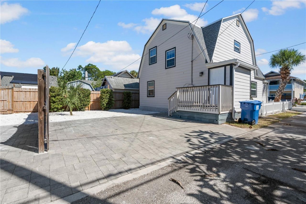 222 25th Street N, Saint Petersburg, FL 33713 Photo