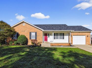 201 N Keene Way Drive, Nicholasville, KY 40356