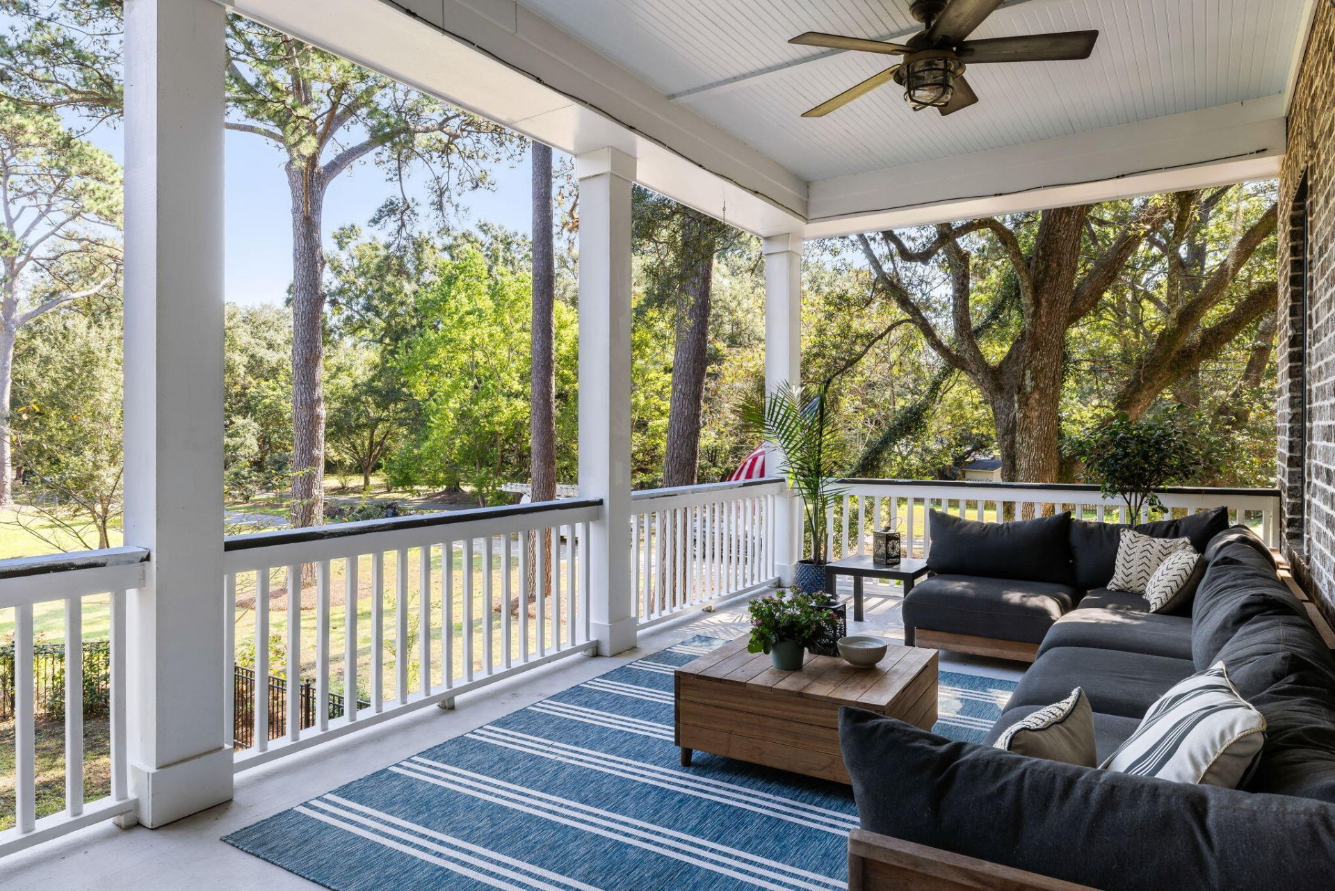 2112 Parkway Drive Photo 16