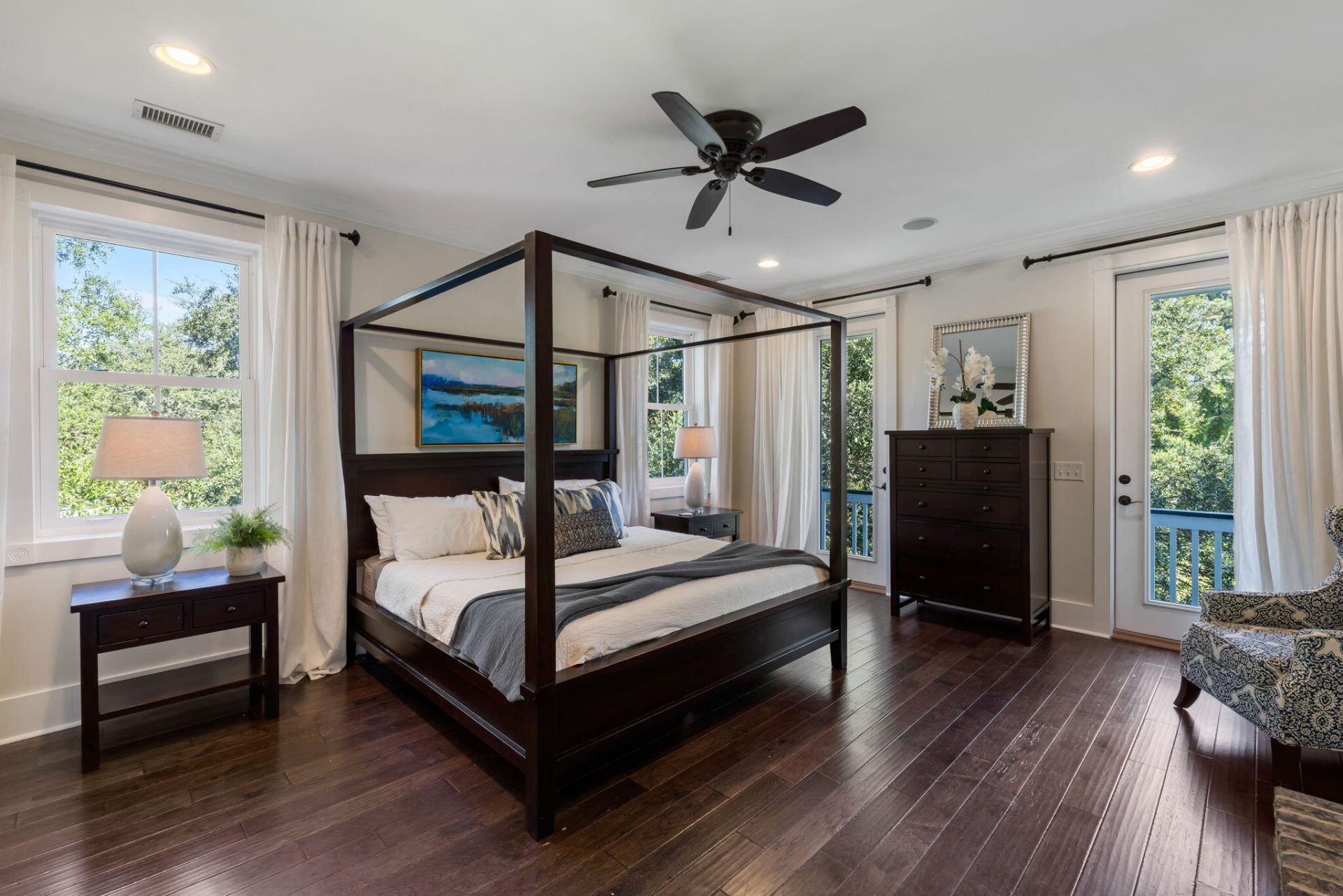 2112 Parkway Drive Photo 26