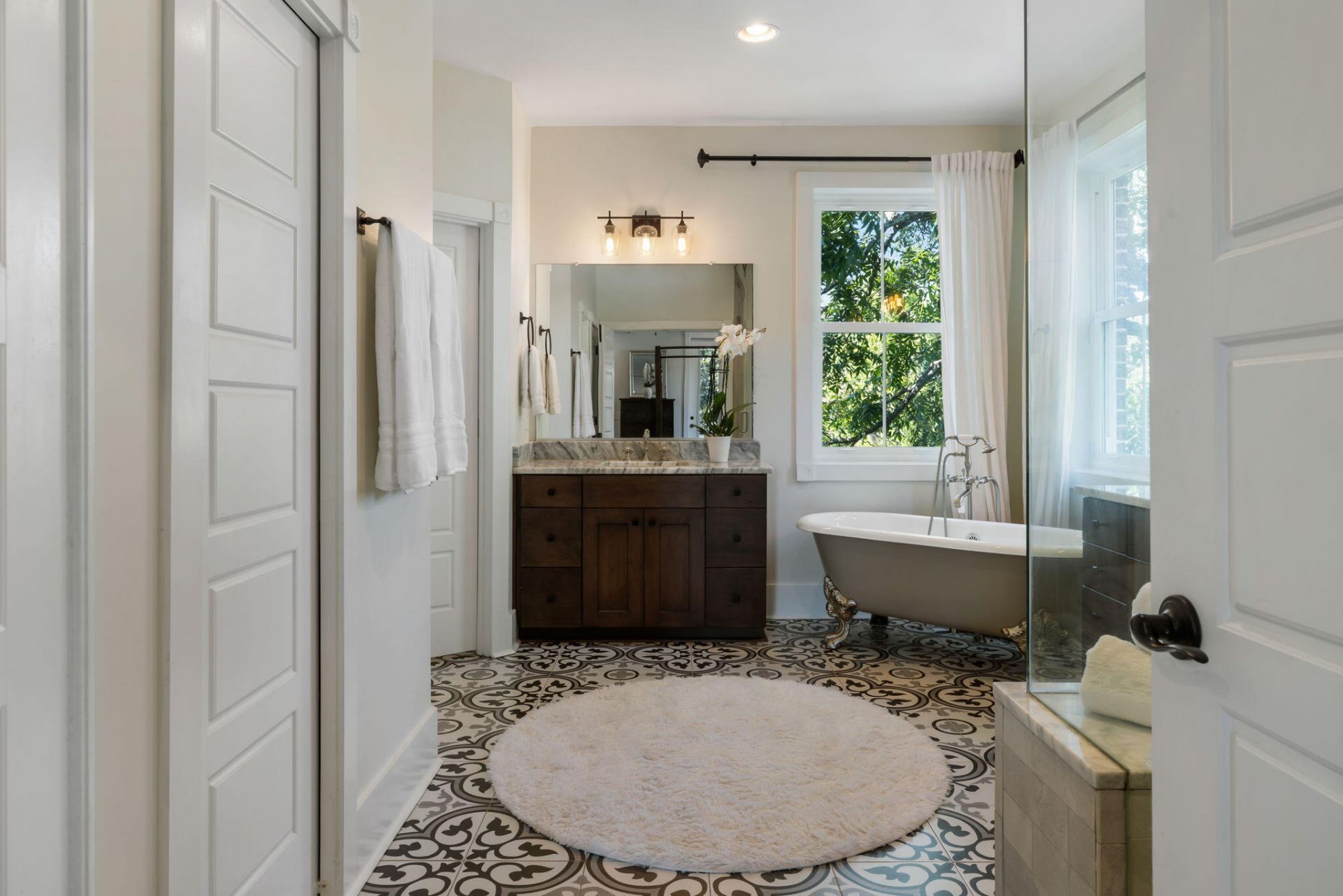 2112 Parkway Drive Photo 28