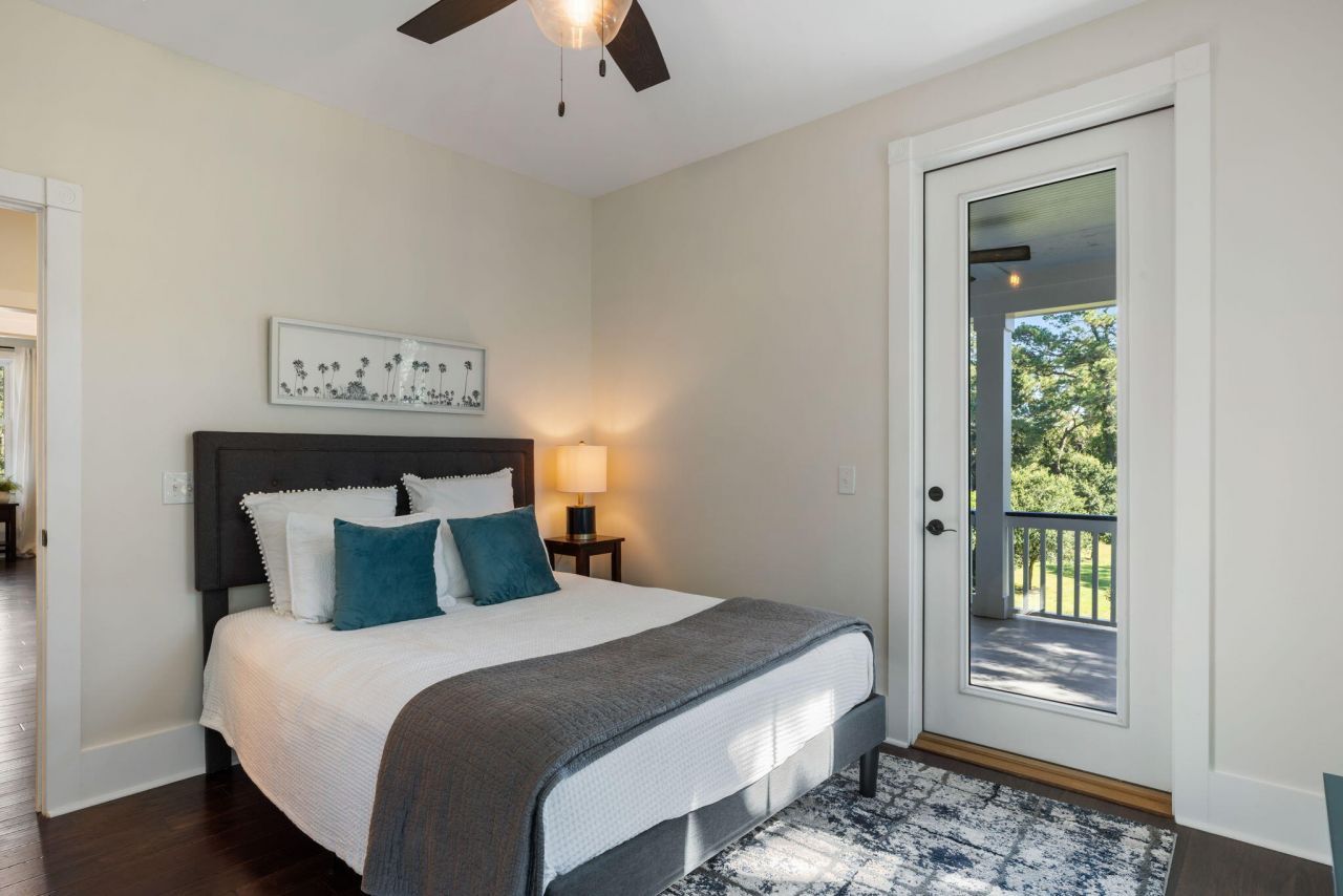 2112 Parkway Drive Photo 31