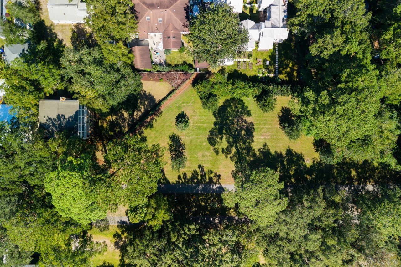 2112 Parkway Drive Photo 37