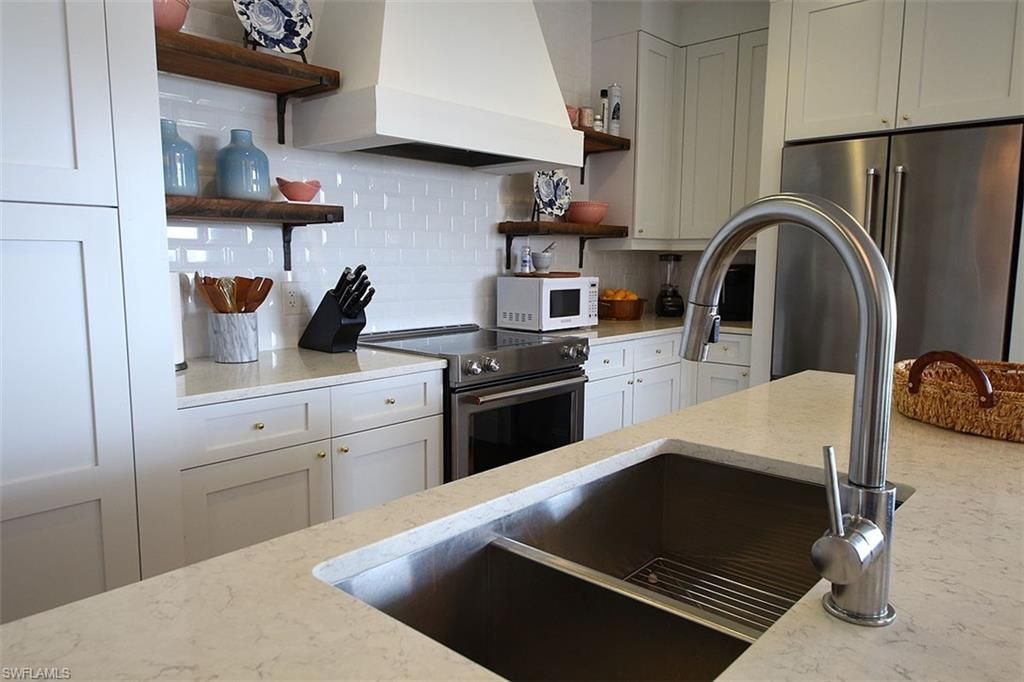 1035 3rd Ave S, Unit 411, Naples, FL 34102 Photo