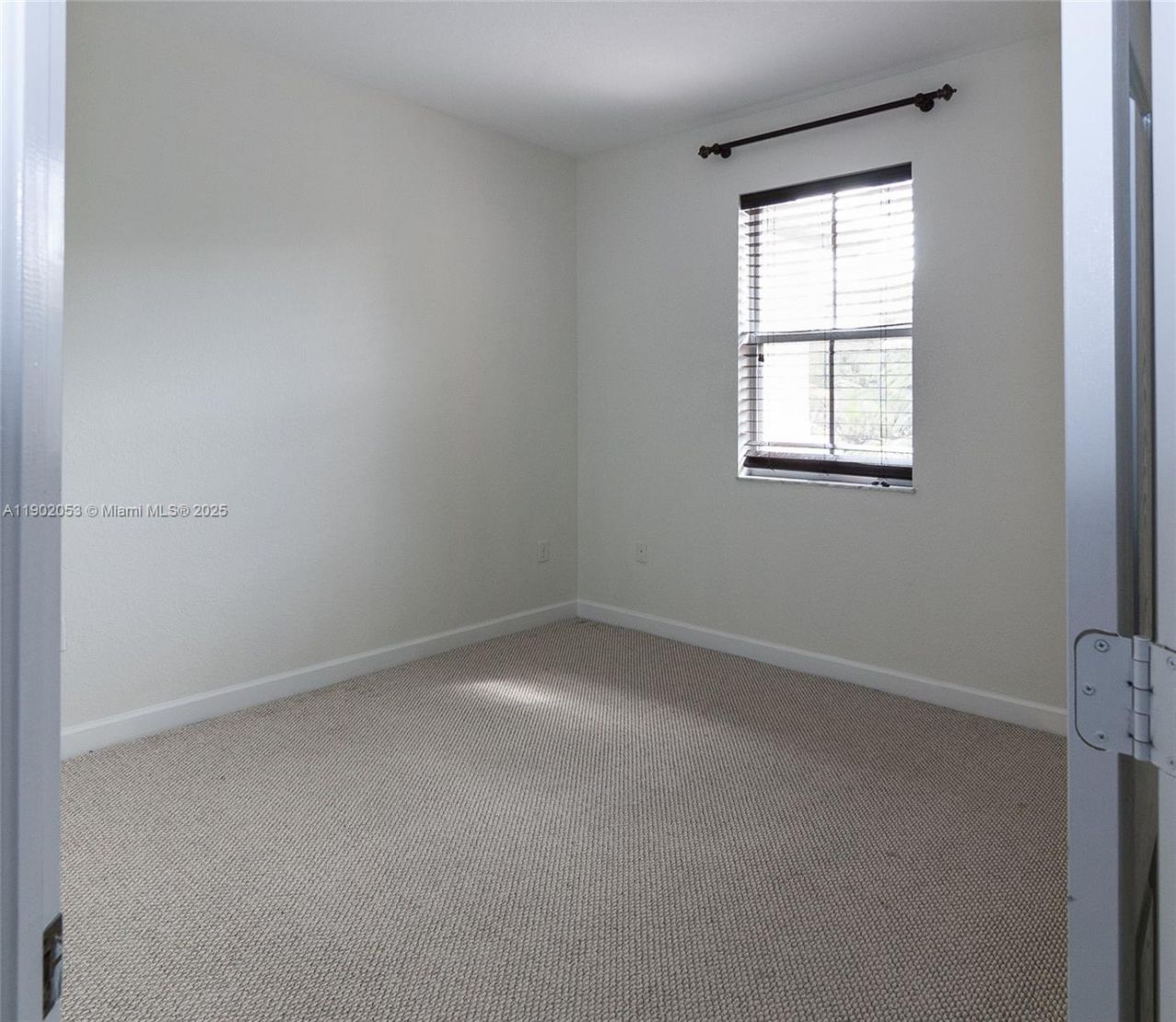 1027 NE 207th St, Unit 1027, Miami, FL 33179 Photo