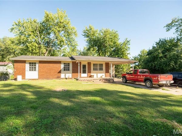 910 Carney Street, Dexter, MO 63841