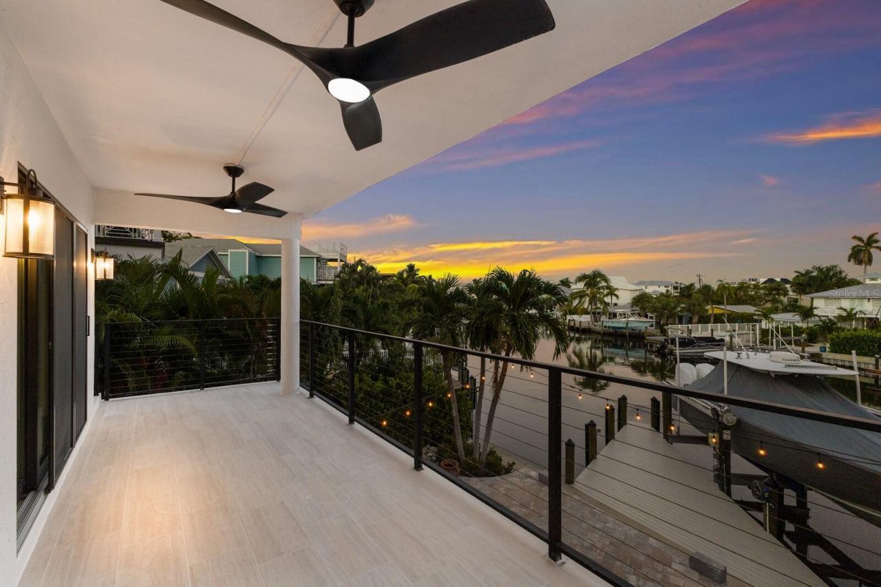 201 N Harbor Drive, Holmes Beach, FL 34217 Photo