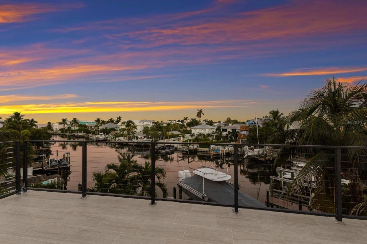 201 N Harbor Drive, Holmes Beach, FL 34217 Photo