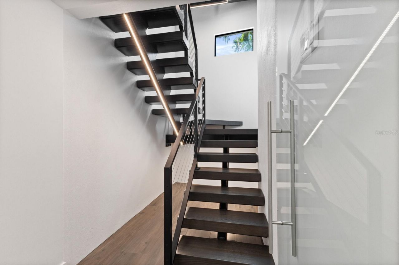 201 N Harbor Drive, Holmes Beach, FL 34217 Photo