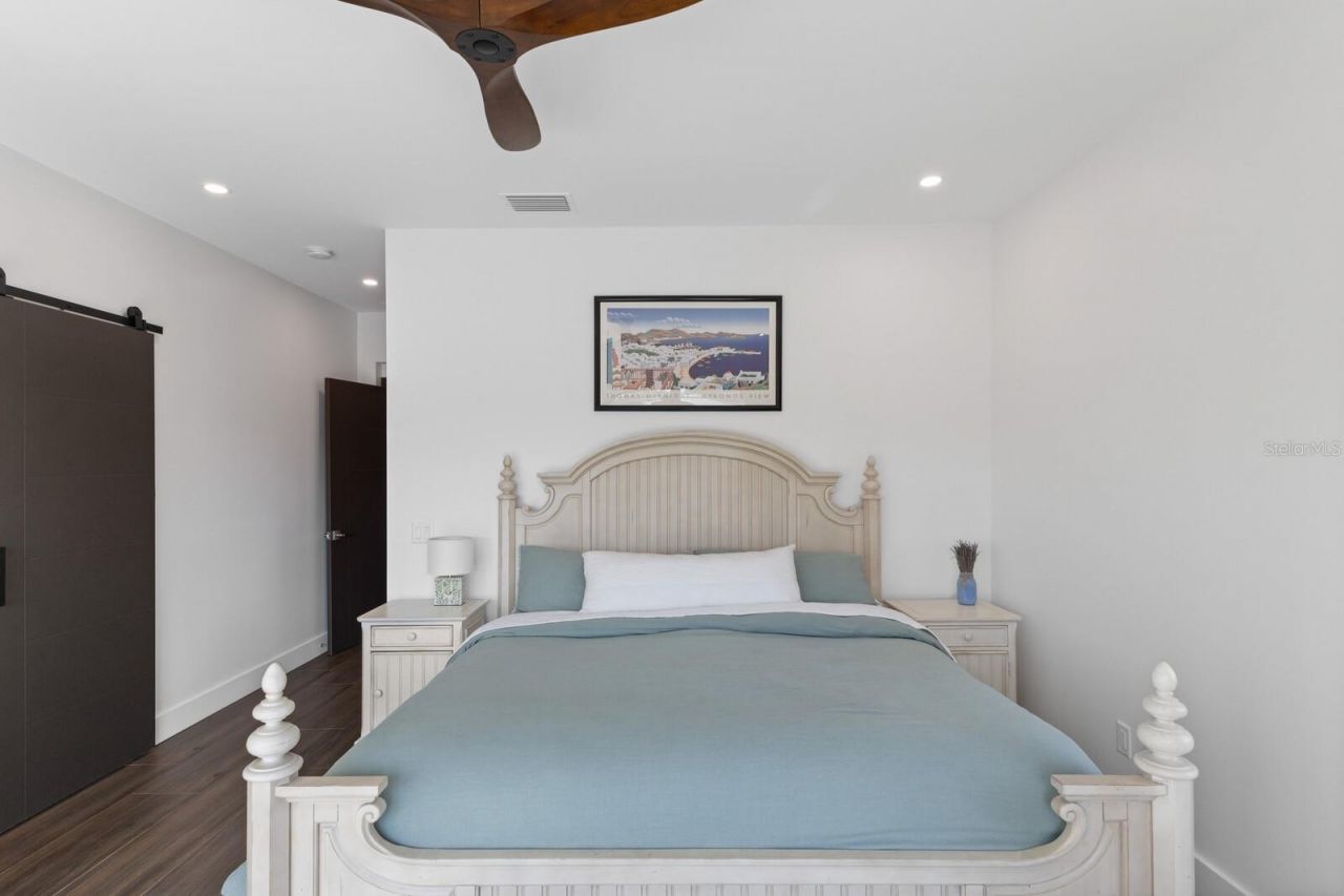 201 N Harbor Drive, Holmes Beach, FL 34217 Photo