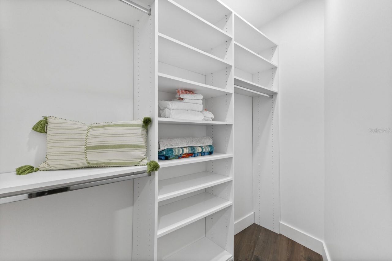 201 N Harbor Drive, Holmes Beach, FL 34217 Photo