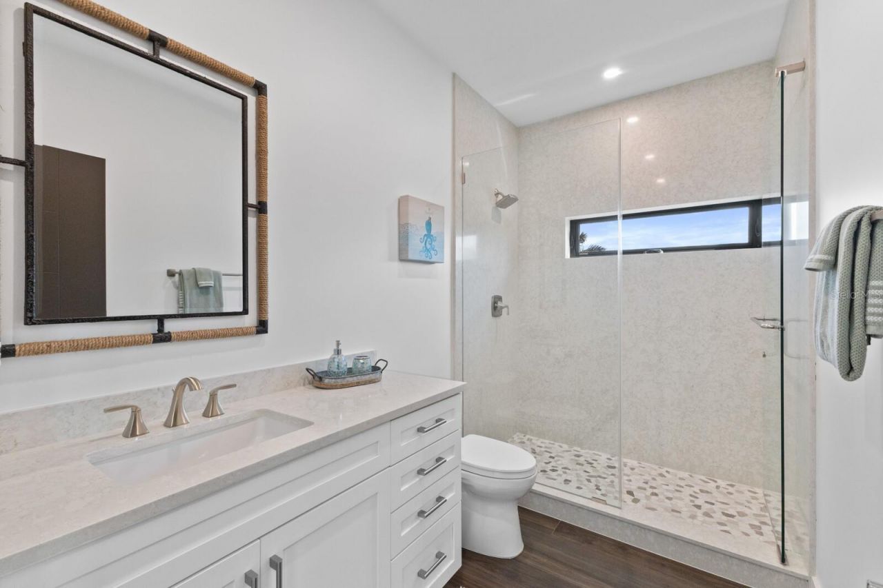 201 N Harbor Drive, Holmes Beach, FL 34217 Photo