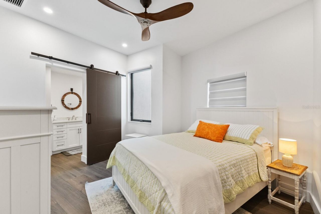 201 N Harbor Drive, Holmes Beach, FL 34217 Photo