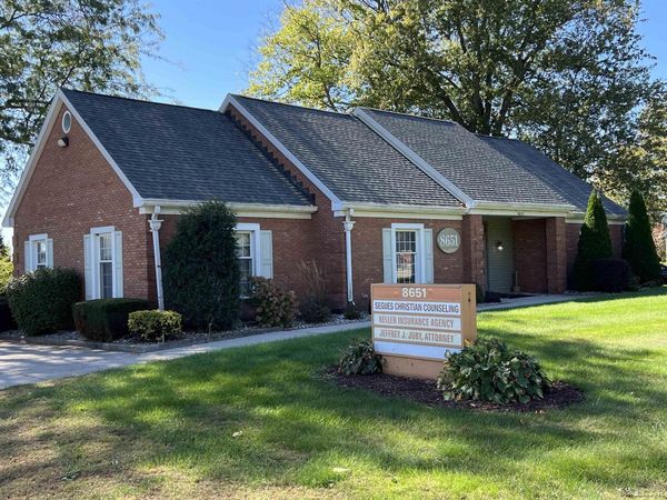 8651 E US 223 , Blissfield, MI 49228