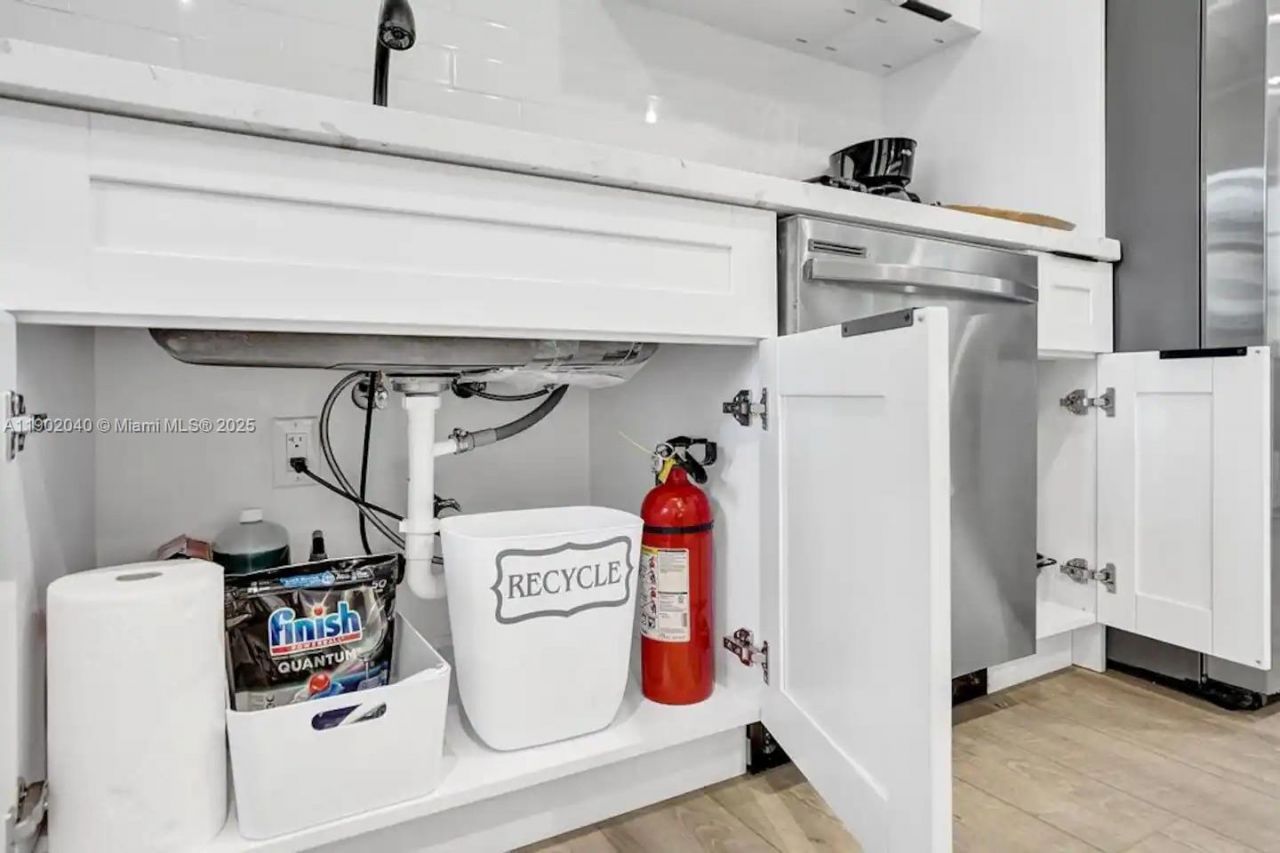 1573 NE 30th Ct, Pompano Beach, FL 33064 Photo