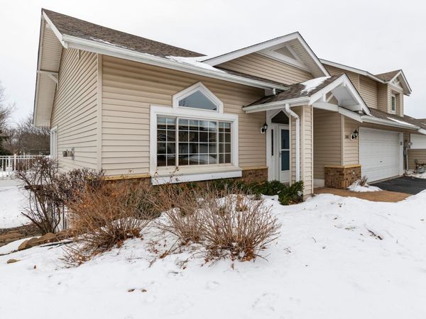 2883 Devonshire Place, Woodbury, MN 55125