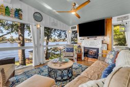 1204 Joyner Drive photo 4