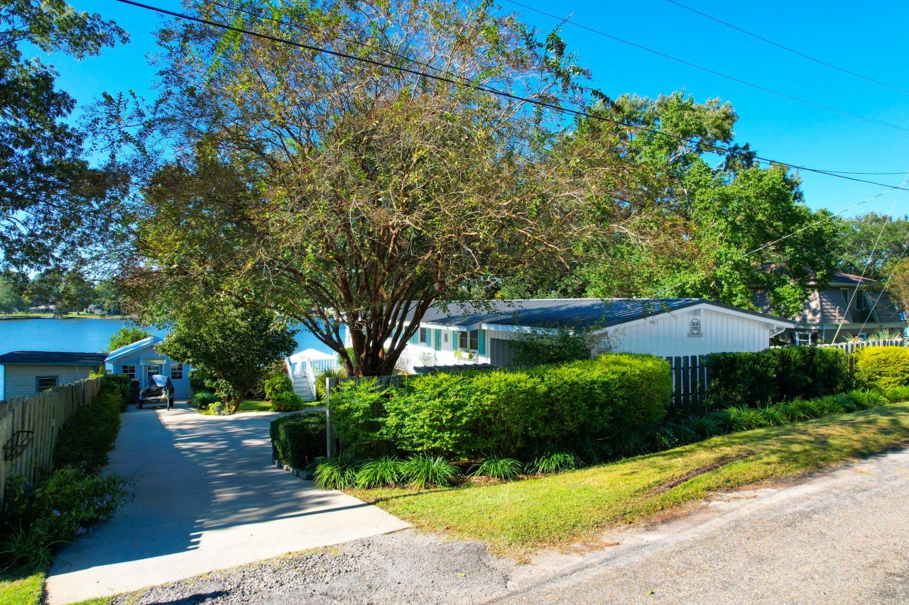 1204 Joyner Drive Photo 8