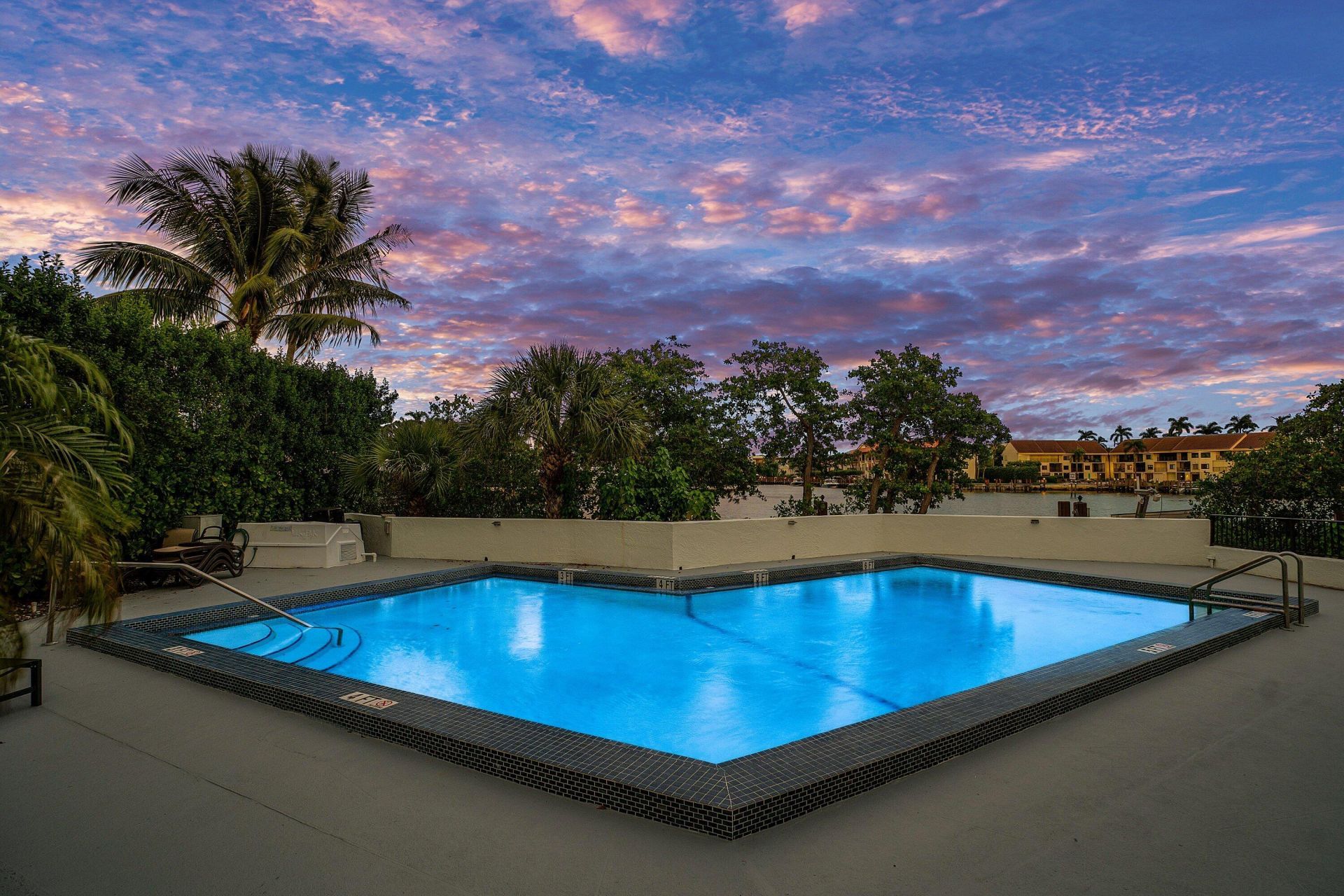 931 Palm Trail, Unit 4, Delray Beach, FL 33483 Photo