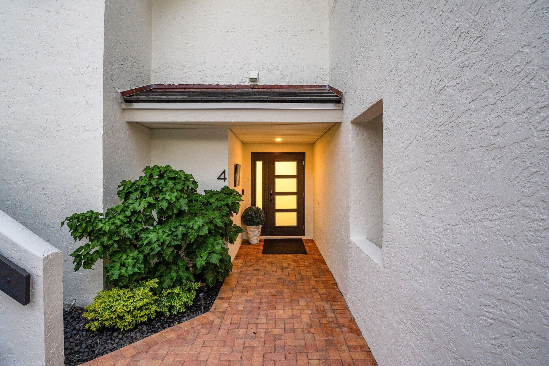 931 Palm Trail, Unit 4, Delray Beach, FL 33483 Photo