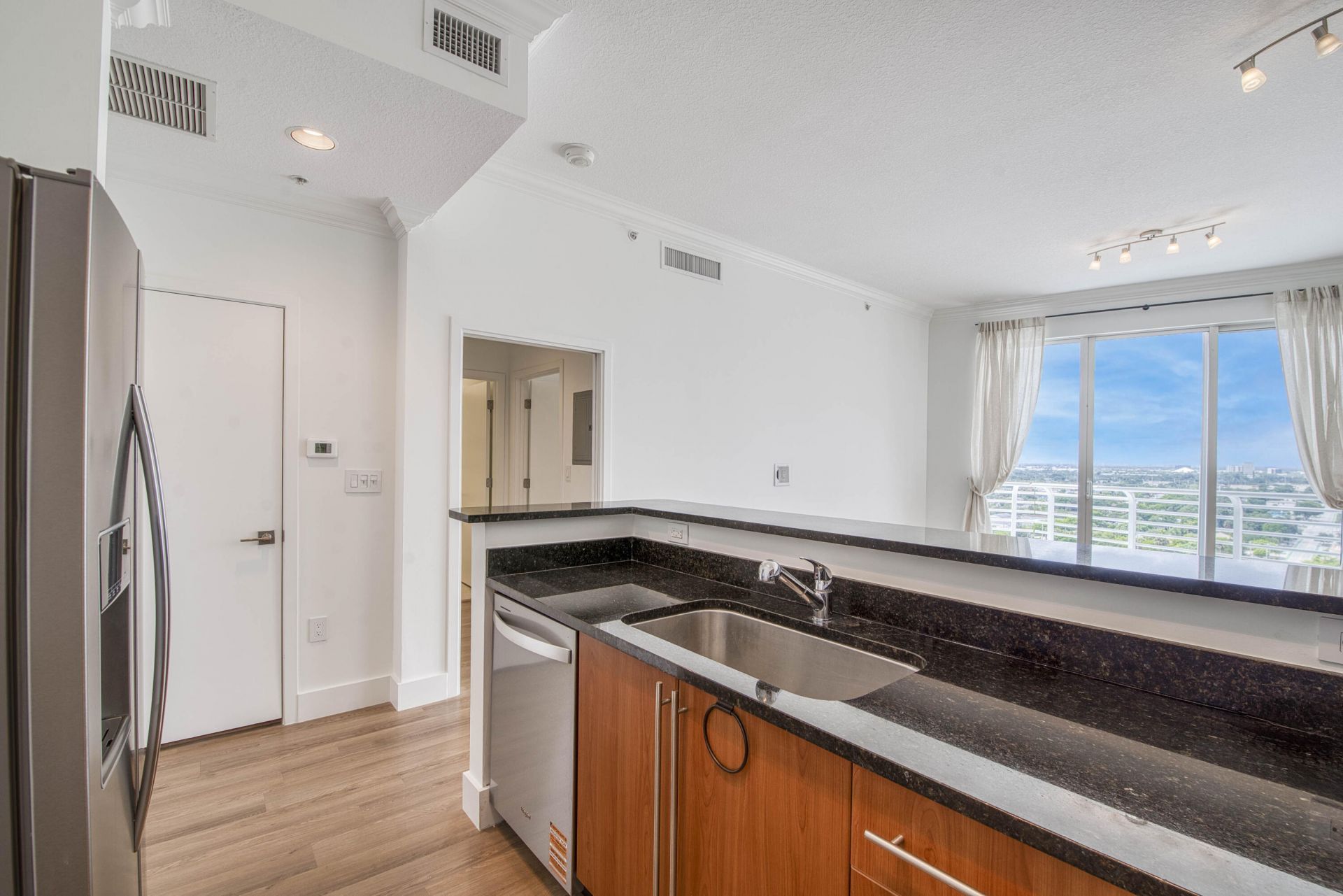 1551 N Flagler Drive, Unit Ph8, West Palm Beach, FL 33401 Photo