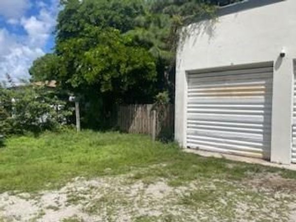 1601 NW 147th Street Dr, Miami, FL 33167