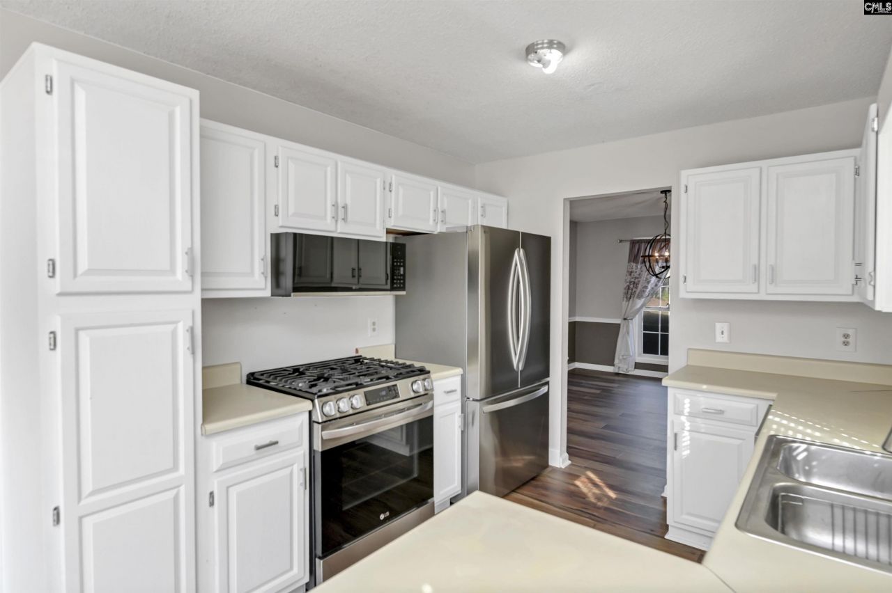 101 Grinders Mill Road Photo 14