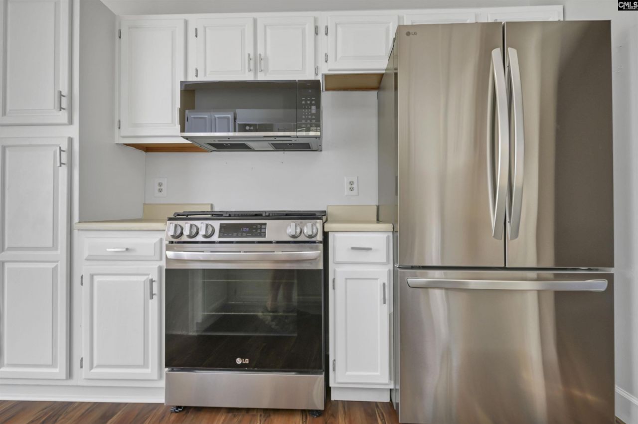 101 Grinders Mill Road Photo 17