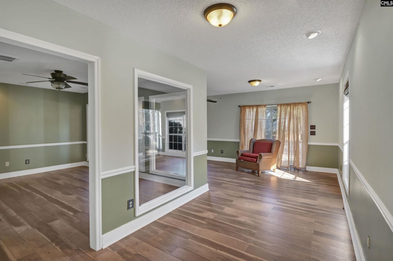 101 Grinders Mill Road Photo 27