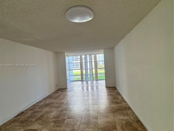 851 Three Islands Blvd, Unit 117, Hallandale Beach, FL 33009