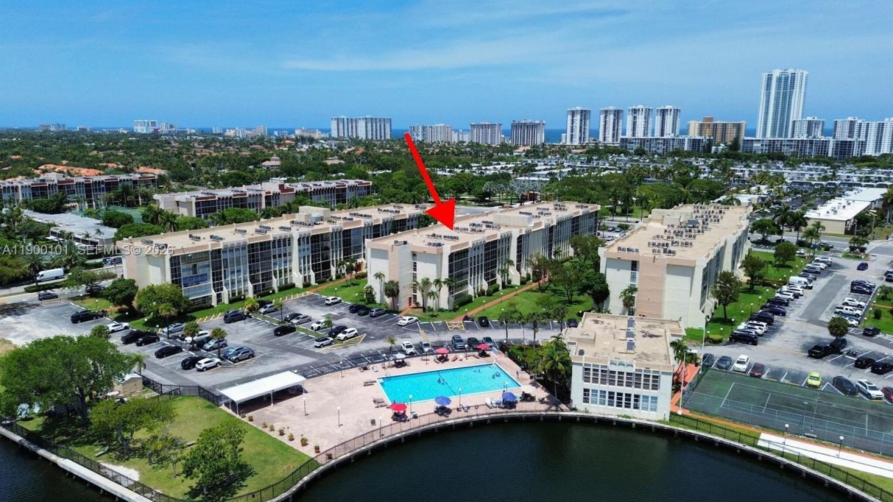 851 Three Islands Blvd, Unit 117, Hallandale Beach, FL 33009 Photo