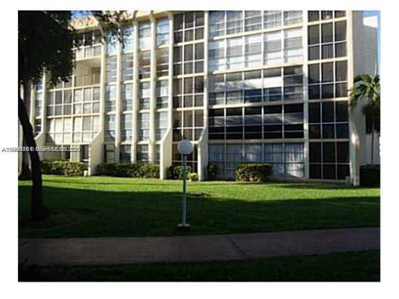 851 Three Islands Blvd, Unit 117, Hallandale Beach, FL 33009 Photo
