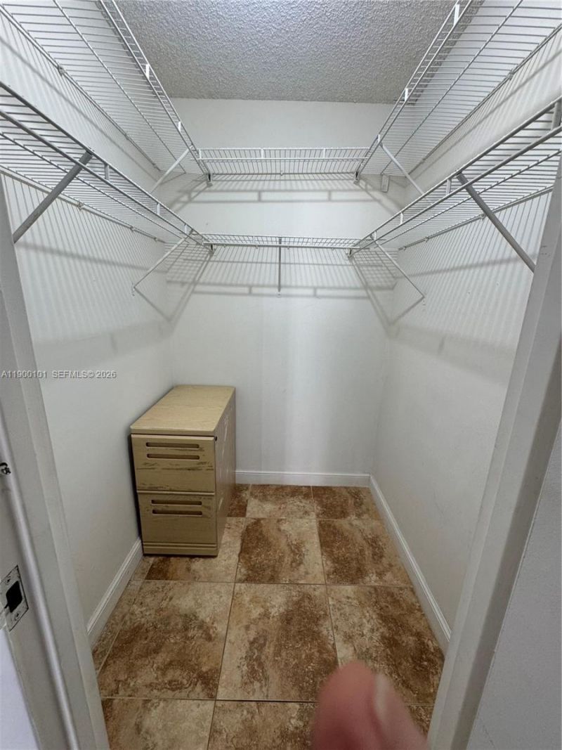 851 Three Islands Blvd, Unit 117, Hallandale Beach, FL 33009 Photo