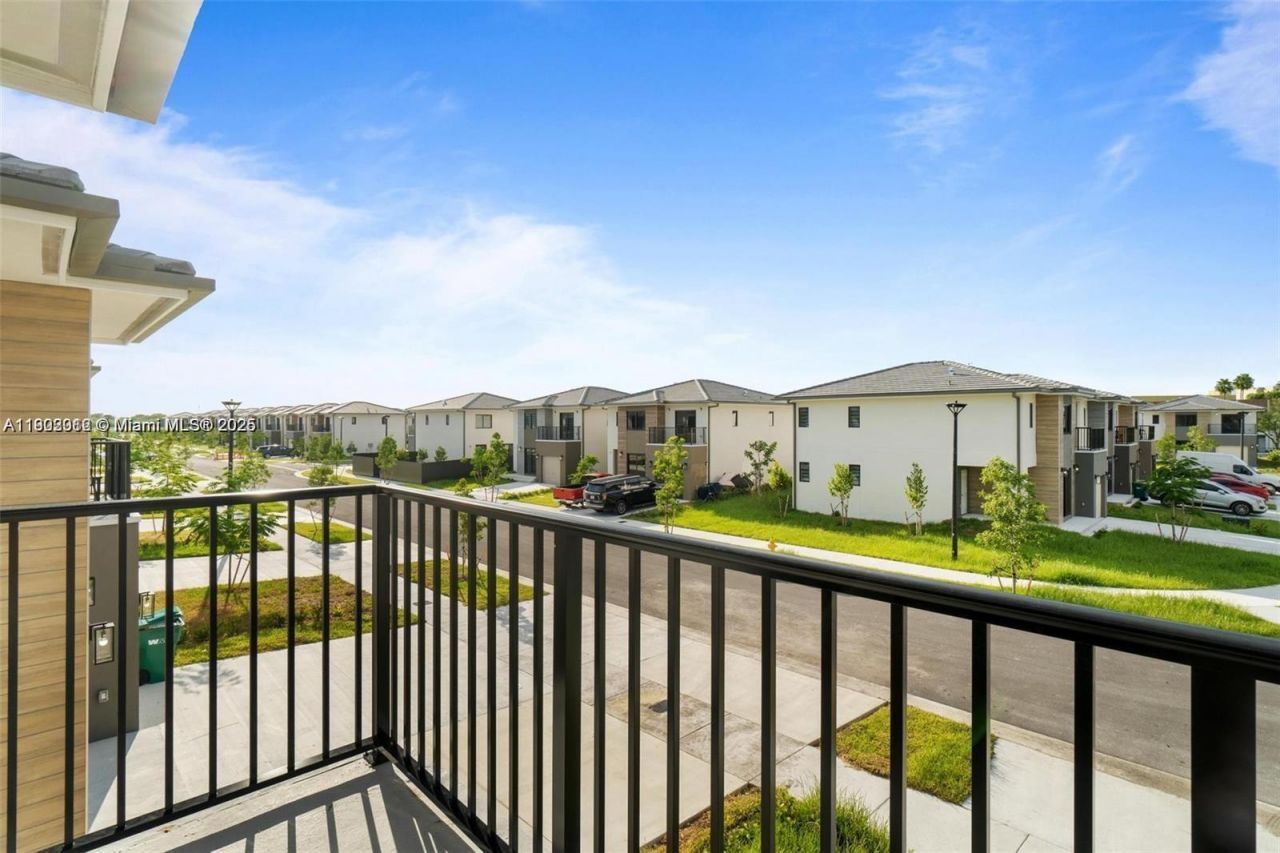 1119 NW 1st St, Florida City, FL 33034 Photo