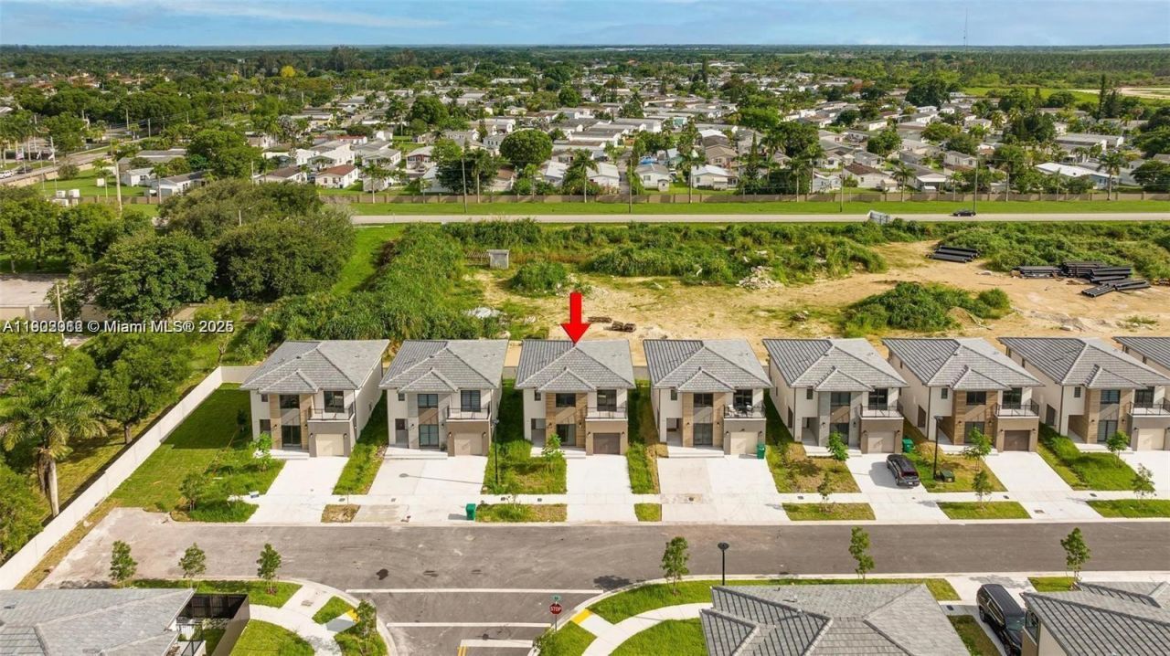 1119 NW 1st St, Florida City, FL 33034 Photo