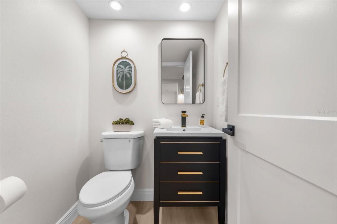 16895 1st Street E, North Redington Beach, FL 33708 Photo