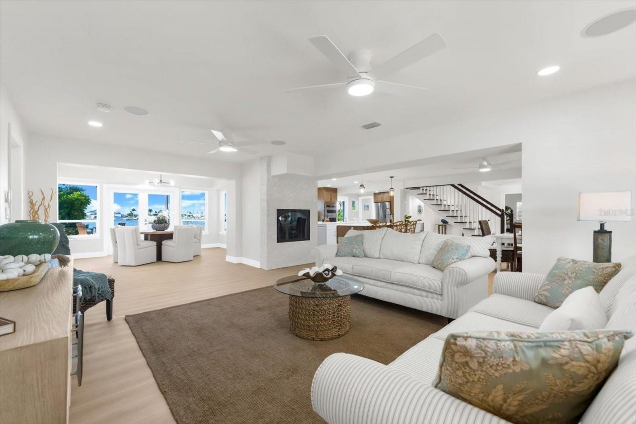 16895 1st Street E, North Redington Beach, FL 33708 Photo