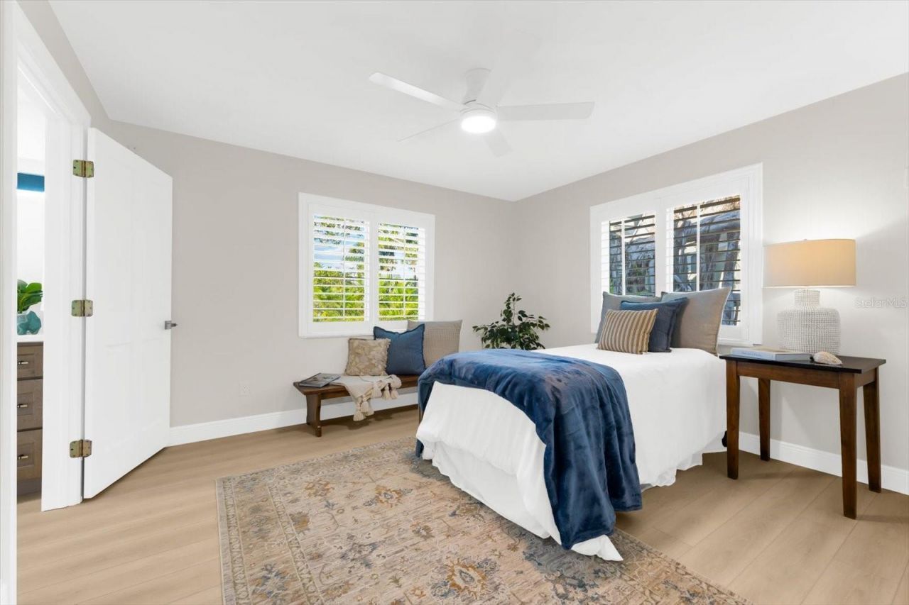 16895 1st Street E, North Redington Beach, FL 33708 Photo