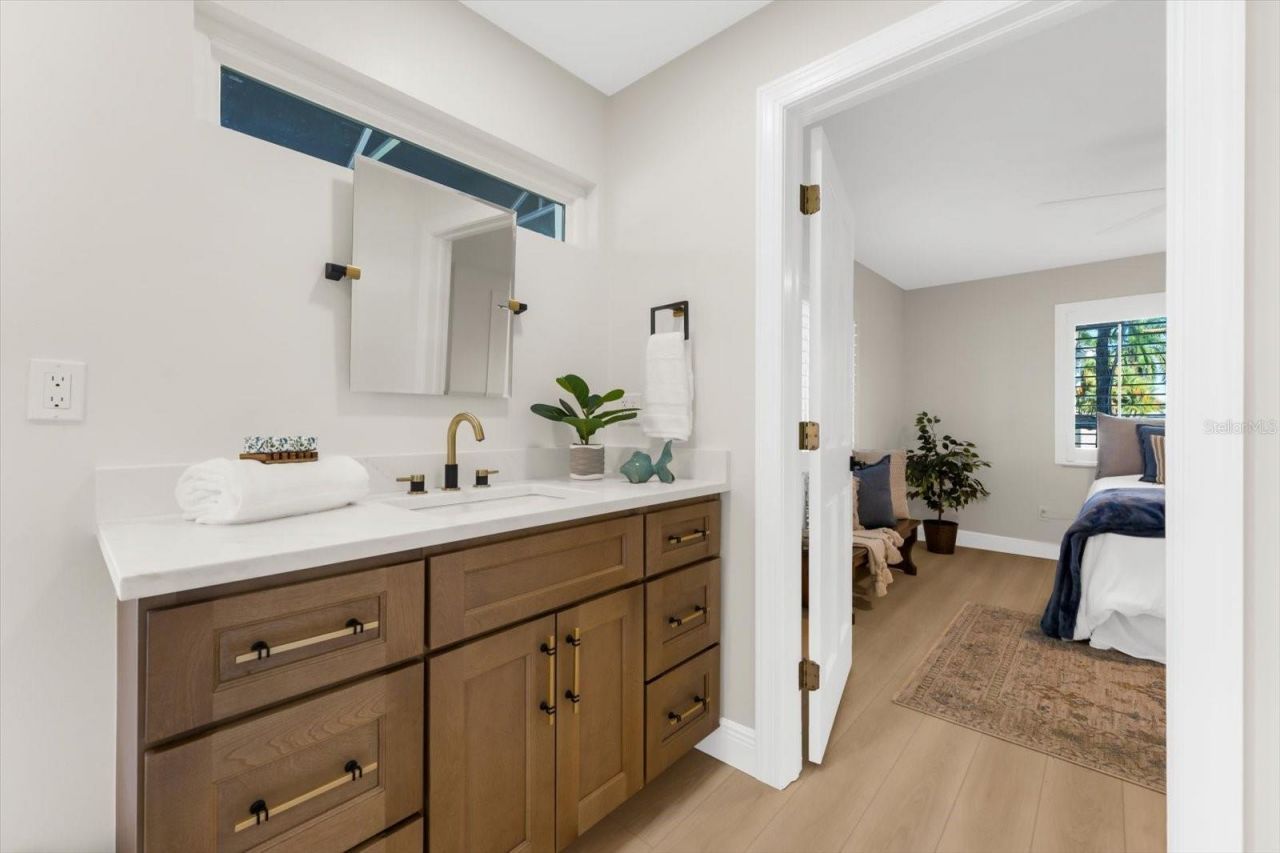 16895 1st Street E, North Redington Beach, FL 33708 Photo