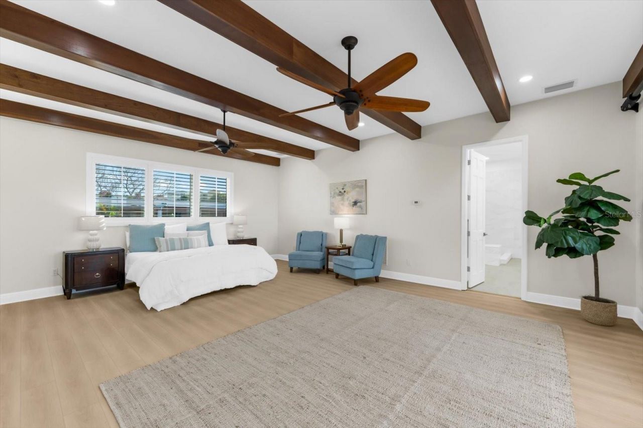 16895 1st Street E, North Redington Beach, FL 33708 Photo