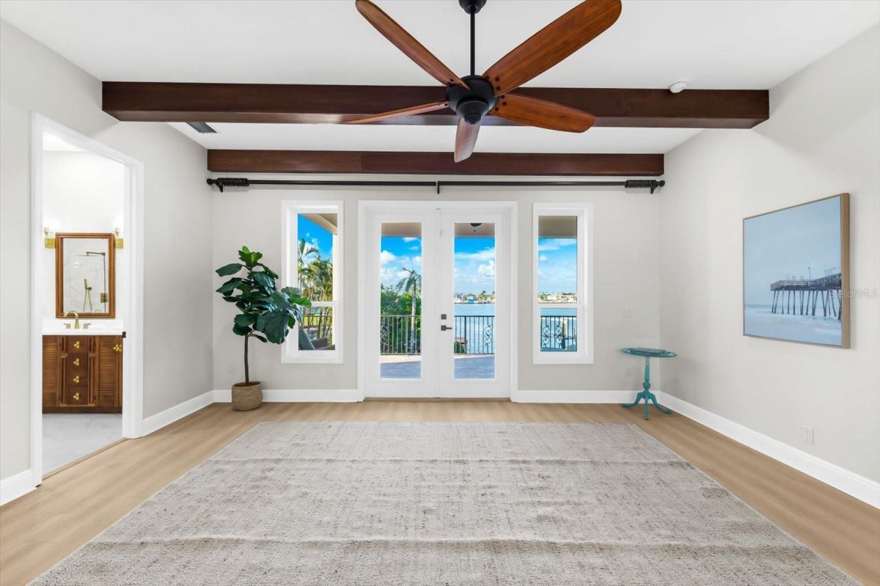 16895 1st Street E, North Redington Beach, FL 33708 Photo