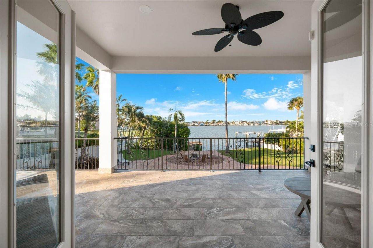 16895 1st Street E, North Redington Beach, FL 33708 Photo