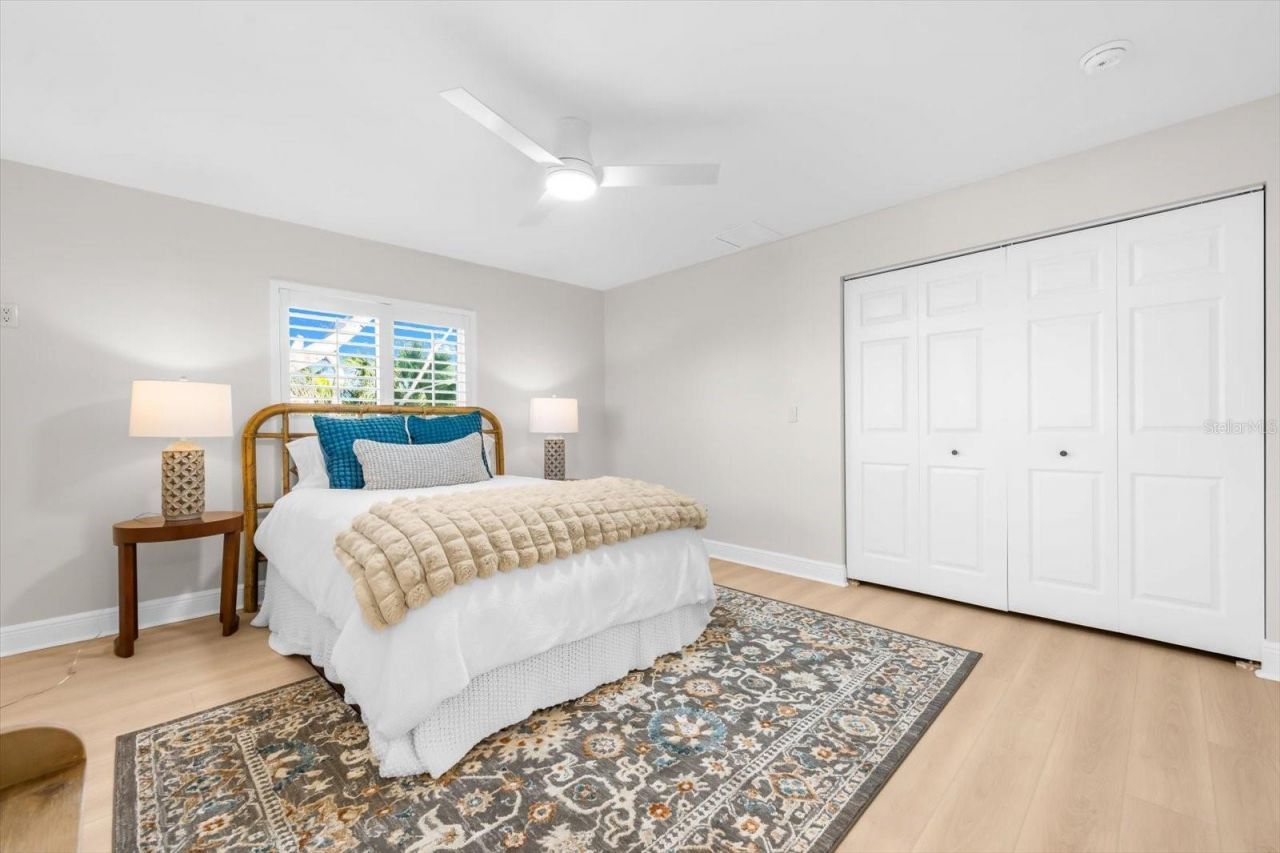 16895 1st Street E, North Redington Beach, FL 33708 Photo