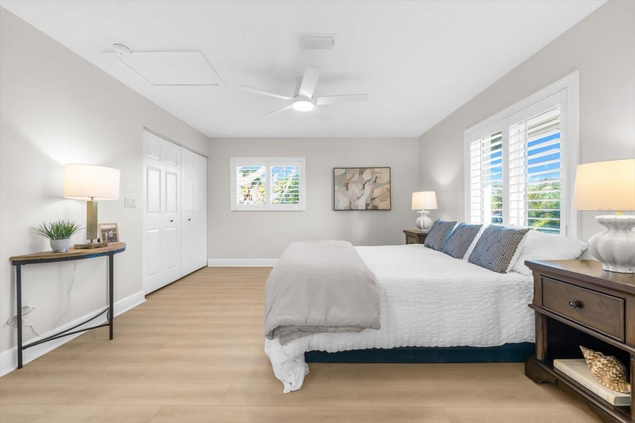 16895 1st Street E, North Redington Beach, FL 33708 Photo