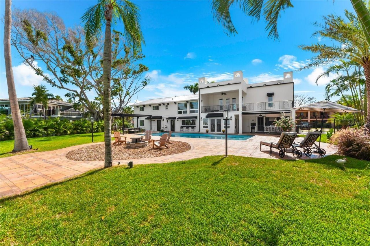 16895 1st Street E, North Redington Beach, FL 33708 Photo