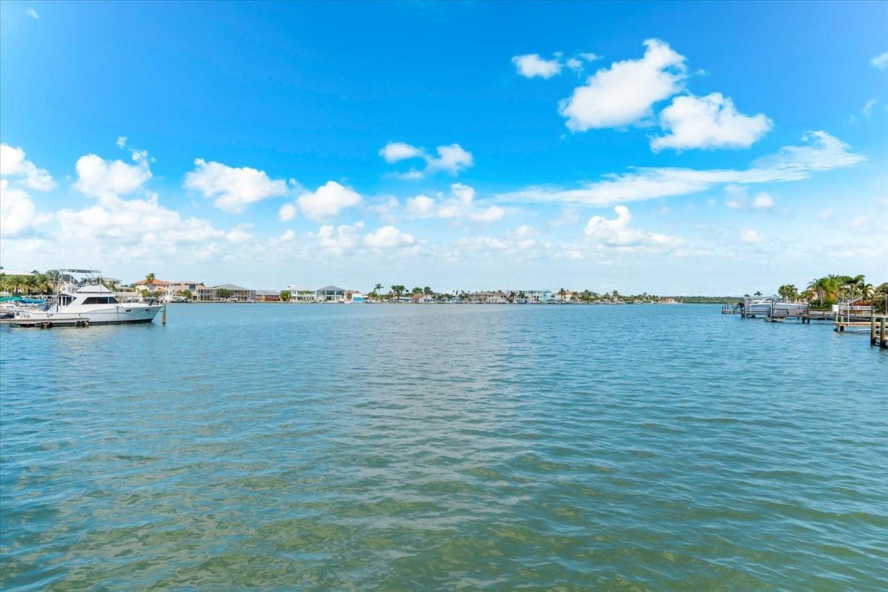 16895 1st Street E, North Redington Beach, FL 33708 Photo